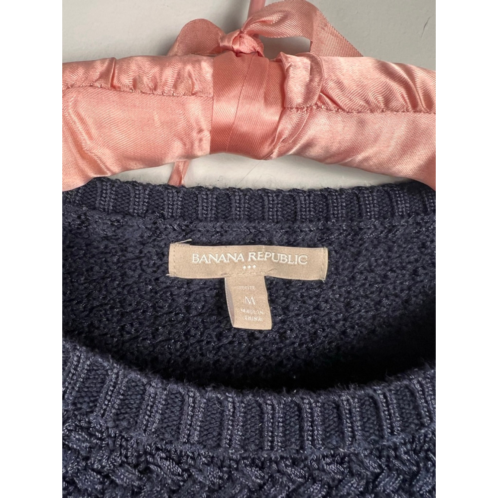 Women's Banana Republic Navy Sweater Size M Petite Capsule - Picture 2 of 6